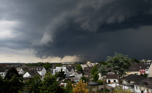 Richtig versichert gegen Unwetter und Naturgefahren