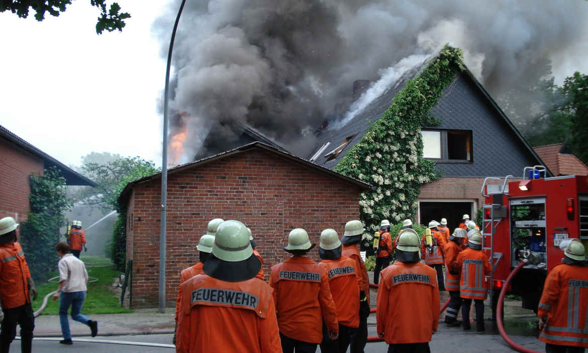 Genau hinschauen: Worauf Hausbesitzer bei der Wohngebäudeversicherung achten sollten