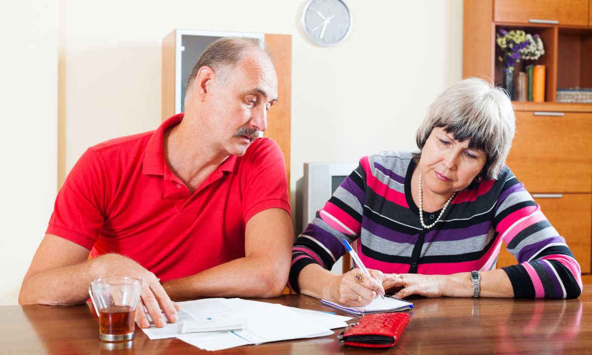 Private Pflegeversicherung: Warum die Beiträge jetzt steigen und was Versicherte tun können