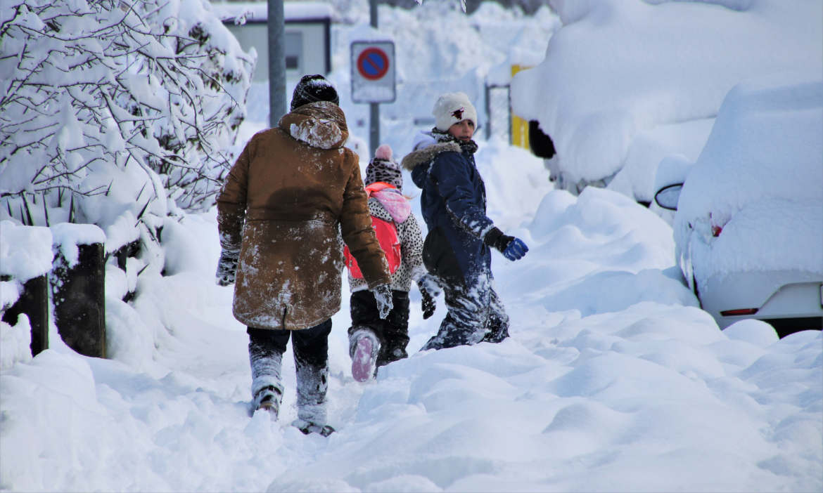 Räumpflicht im Winter – wer muss wann streuen und schippen?