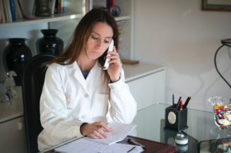 Warum Unfallschutz gerade für Mediziner sinnvoll ist 