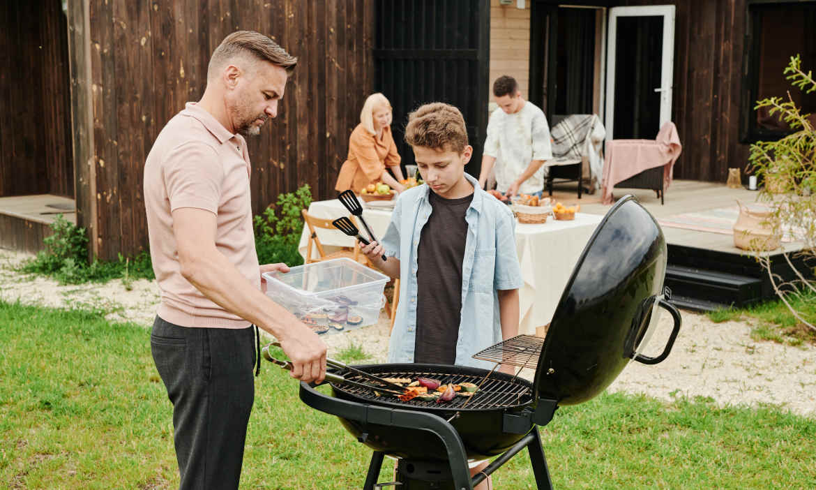 Welche Versicherung bei Grillunfällen zahlt